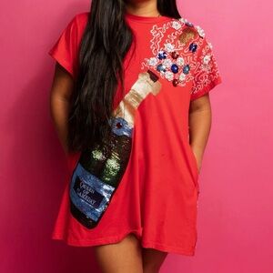 NWOT Queen of Sparkles Black and Red Popping Champagne Tee Dress
